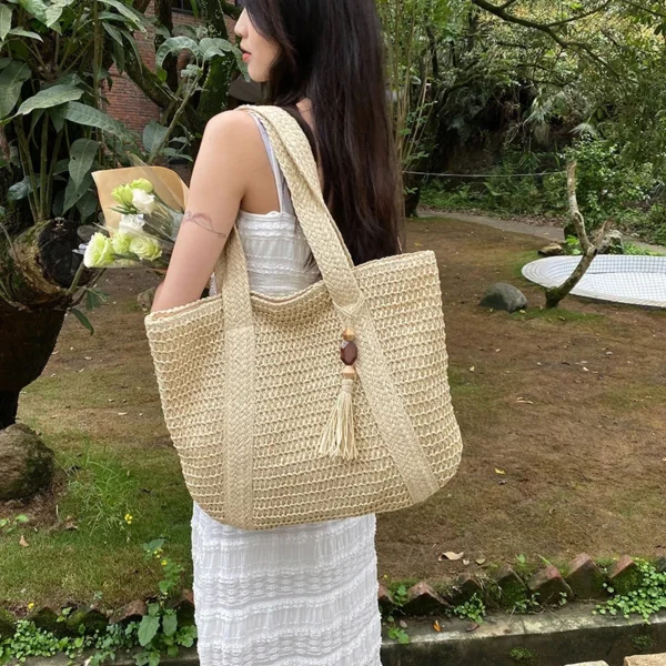 Large Capacity Straw Weave Tote Bag for Women Summer Beach Handbag Tassel Pendant Bohemian Shoulder Bag 2024 Ladies Travel Bag 4